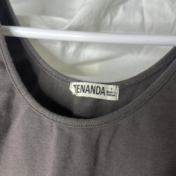 Basic Tank Top - Picture 2 of 2